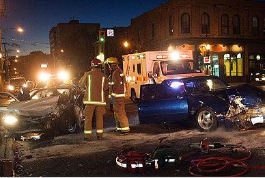 弹幕射击动作类肉鸽游戏《蜂巢跳跃2：幸存者》即将在5月底抢先体验推出